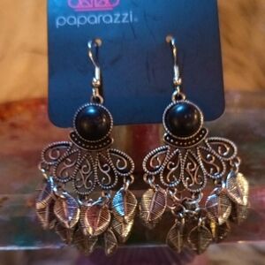 Paparazzi Silver Filigree Leaf Earrings